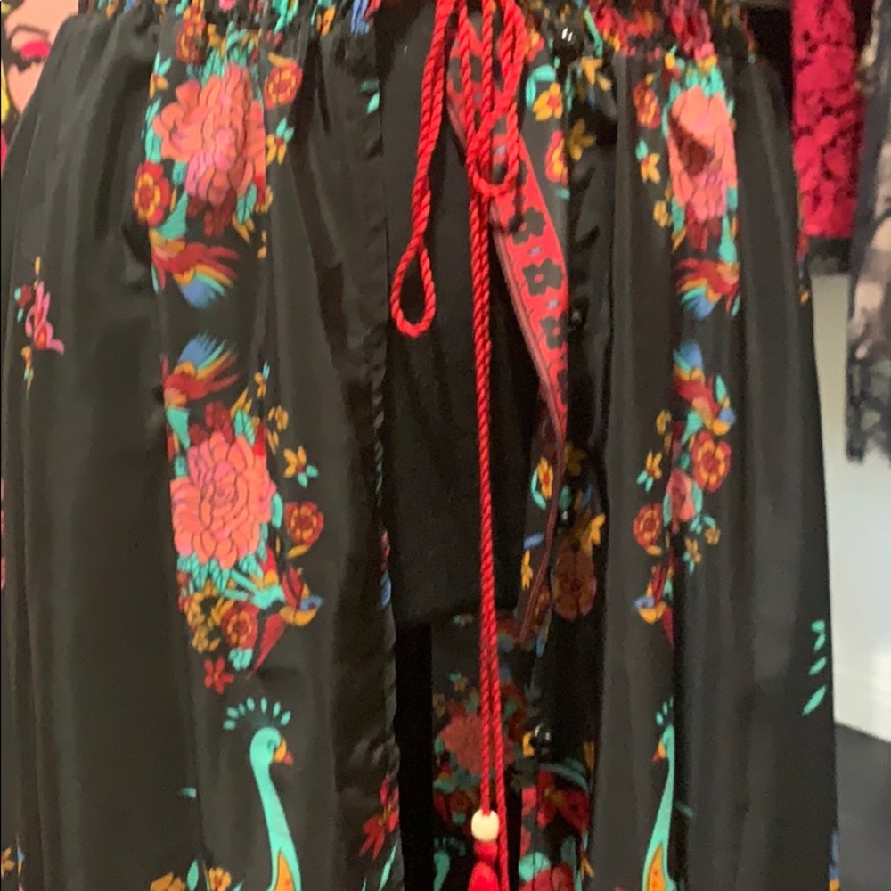 Beach Coverup - image 5